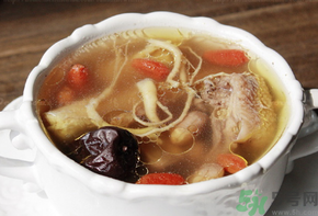 秋季干燥喝什么湯最好？秋季養(yǎng)生湯推薦