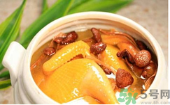 秋季干燥喝什么湯最好？秋季養(yǎng)生湯推薦