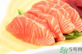 三文魚(yú)的營(yíng)養(yǎng)價(jià)值 三文魚(yú)的功效與作用及食用方法 三文魚(yú)的營(yíng)養(yǎng)價(jià)值 三文魚(yú)的功效與作用及食用方法