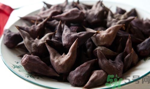 菱角能生吃嗎?菱角生吃好還是熟吃好 菱角能生吃嗎?菱角生吃好還是熟吃好