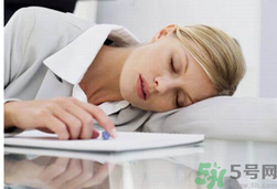 飯后午睡會(huì)胖嗎？午飯后睡覺有什么危害？