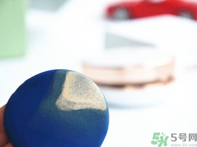 age20s粉底霜怎么用？愛紀(jì)二十粉底霜使用方法