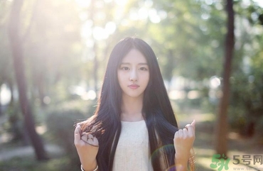 17歲女生下面很癢是為什么？高中女生下面很癢是怎么回事？