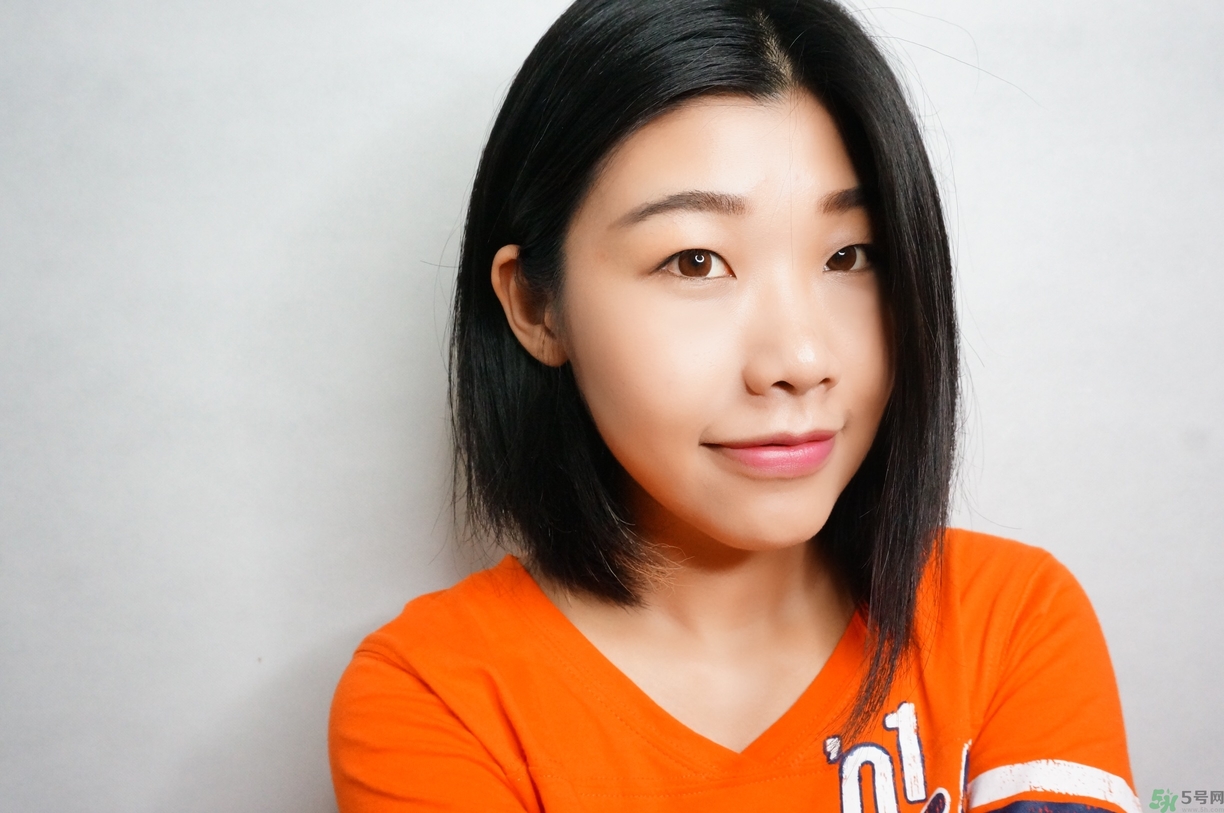 雅詩蘭黛晶透沁白淡斑精粹水怎么樣？雅詩蘭黛淡斑水好用嗎？