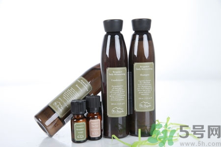 豐胸精油是什么？豐胸精油有用嗎？