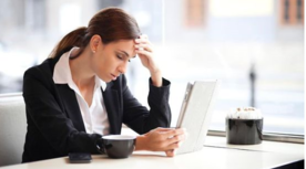 對著電腦久了頭痛是怎么回事？對著電腦頭痛怎么辦？