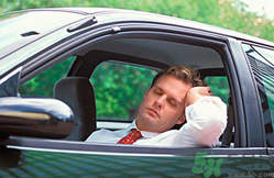 開(kāi)車(chē)容易犯困怎么辦？教你快速提升小妙招