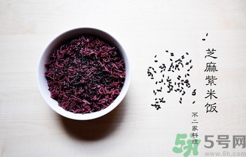 吃芝麻會發(fā)胖嗎?芝麻的熱量是多少 吃芝麻會發(fā)胖嗎?芝麻的熱量是多少