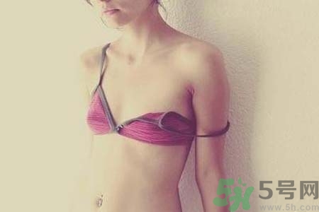 胸部太小怎么辦？胸部如何才能變大？