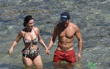 口吃是什么原因造成的？說話口吃是什么原因？