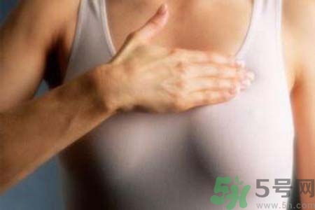 哺乳期乳房有硬塊疼痛怎么辦？如何預(yù)防哺乳期乳房有硬塊？