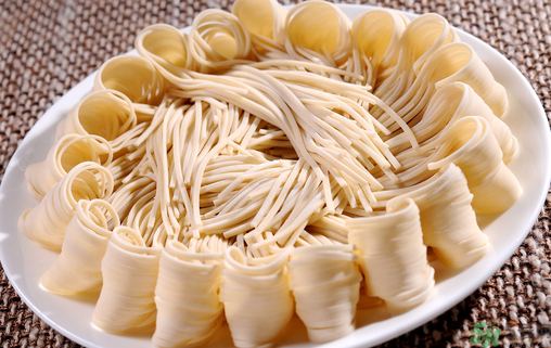 米飯的熱量高還是饅頭的熱量高？米飯的熱量高還是面條的熱量高？