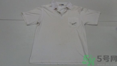 出汗后衣服發(fā)黃怎么清洗?為什么衣服發(fā)黃 出汗后衣服發(fā)黃怎么清洗?為什么衣服發(fā)黃