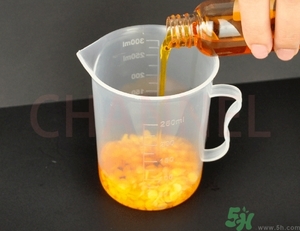 潤唇膏怎么做？潤唇膏自制方法