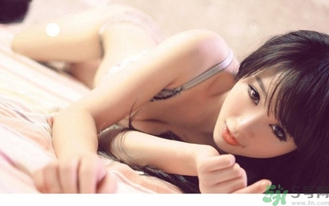 早晨洗冷水澡有什么好處？早晨洗冷水澡的壞處