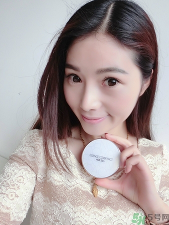 age20s粉底好還是赫拉氣墊好？