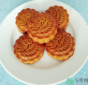 血糖高的人可以吃月餅嗎？血糖高的人怎樣吃月餅？