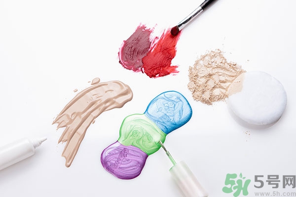 bb霜弄衣服上怎么洗？bb霜弄到白色衣服上怎么辦？