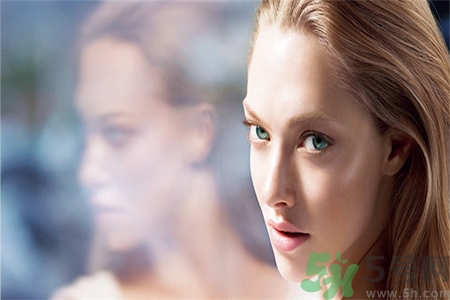 如何防止皮膚衰老？皮膚衰老的原因是什么？