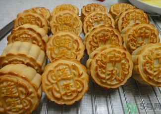 蓮蓉月餅怎么做好吃？蓮蓉月餅做法推薦