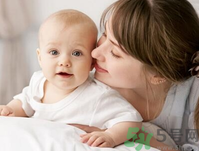 女人產(chǎn)后脫發(fā)是什么原因？產(chǎn)后脫發(fā)嚴(yán)重怎么辦？