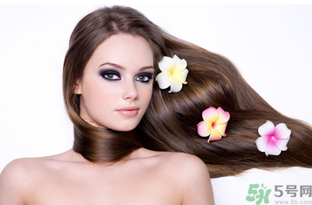 產(chǎn)后多久開(kāi)始掉頭發(fā)？產(chǎn)后脫發(fā)會(huì)持續(xù)多久？