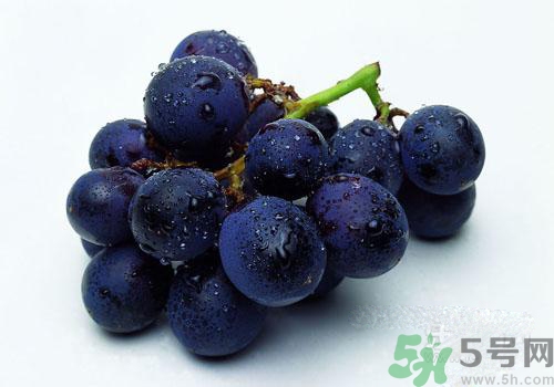 吃葡萄要吐皮嗎？吃葡萄皮好不好？