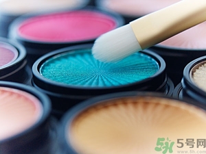 眼影可以當(dāng)眉粉用嗎？眼影可以當(dāng)鼻影用嗎？