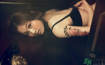 女生紋身紋哪兒比較好看？紋身可以徹底洗掉嗎？