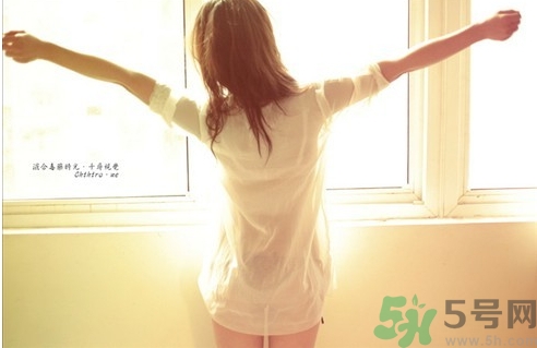 外陰瘙癢可以同房嗎？外陰瘙癢同房會(huì)傳染嗎？