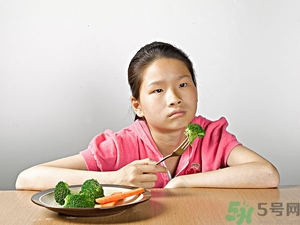 寶寶挑食不愛吃飯怎么辦？寶寶挑食怎么辦？