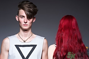 頭發(fā)染多了有什么危害？染什么顏色的頭發(fā)顯皮膚白？