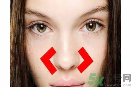 鼻翼長痘痘怎么回事？鼻翼長痘痘的原因是什么？