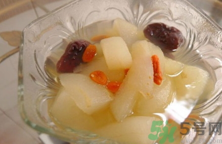 冰糖雪梨可以治便秘嗎?冰糖燉雪梨能治便秘嗎? 冰糖雪梨可以治便秘嗎?冰糖燉雪梨能治便秘嗎?