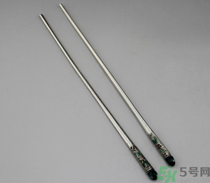 金屬筷子對人身體好不好？金屬筷子的優(yōu)缺點(diǎn)