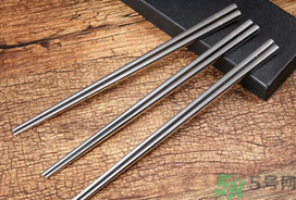 用不銹鋼筷子吃飯好不好？不銹鋼筷子有毒嗎？