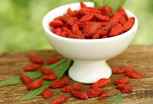 枸杞和什么一起煮粥比較好？枸杞怎么煮粥？