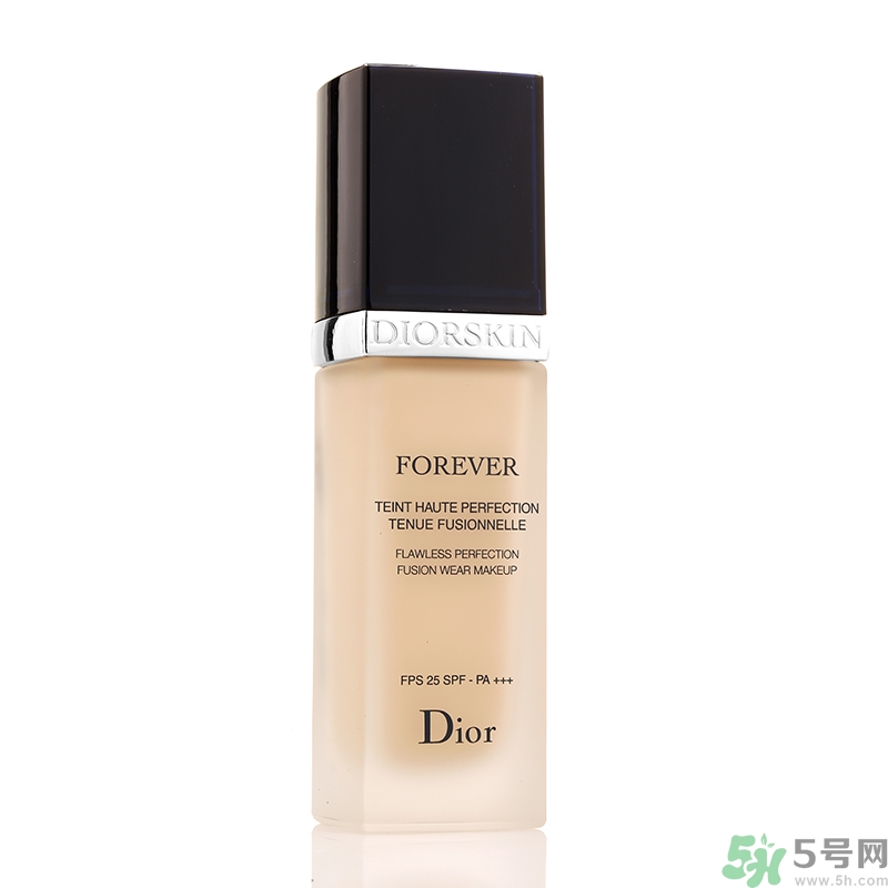 粉底液會悶痘嗎？粉底液會過敏嗎？