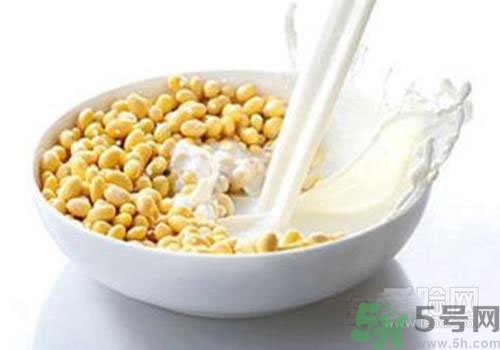 臉上有紅血絲吃什么好？臉上有紅血絲怎么辦？