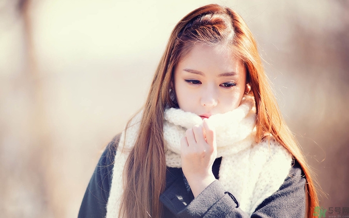 一碰乳房就疼怎么辦？手碰到胸就疼怎么回事？