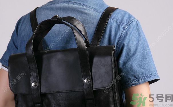 15歲的人駝背怎么辦？15歲駝背能糾正嗎？