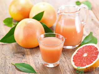 西柚怎么吃？西柚和什么榨汁好喝？