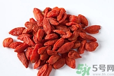 枸杞子泡酒怎么泡？枸杞酒的制作方法是什么？