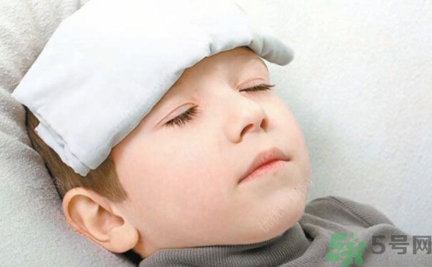 寶寶發(fā)燒如何物理降溫？寶寶發(fā)燒如何快速退燒？