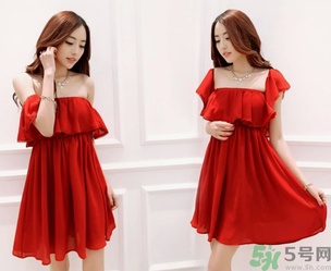 一字領(lǐng)的衣服怎么配內(nèi)衣？一字領(lǐng)的衣服怎么穿內(nèi)衣？