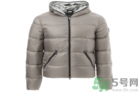 羽絨服日常如何保養(yǎng)？羽絨服局部清潔的方法有哪些？