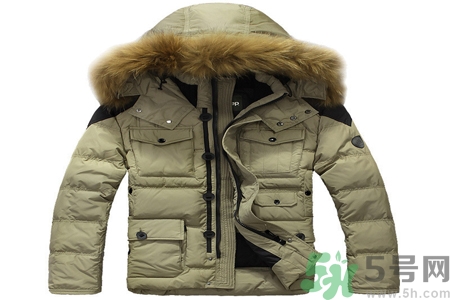 羽絨服日常如何保養(yǎng)？羽絨服局部清潔的方法有哪些？