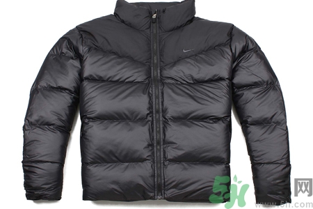 ?羽絨服可以用洗衣機洗嗎？羽絨服上油漬怎么洗？