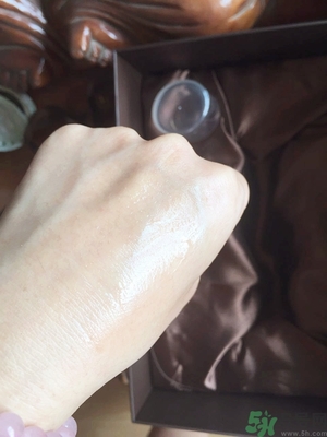 hr赫蓮娜小綠瓶怎么用?hr赫蓮娜小綠瓶使用方法 hr赫蓮娜小綠瓶怎么用?hr赫蓮娜小綠瓶使用方法