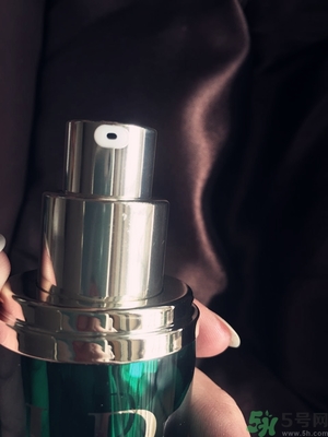 hr赫蓮娜小綠瓶怎么用?hr赫蓮娜小綠瓶使用方法 hr赫蓮娜小綠瓶怎么用?hr赫蓮娜小綠瓶使用方法